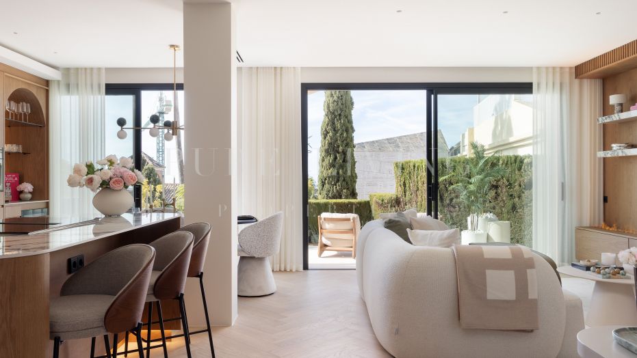 Maison de ville moderne de 4 chambres avec vue mer à La Quinta Hills