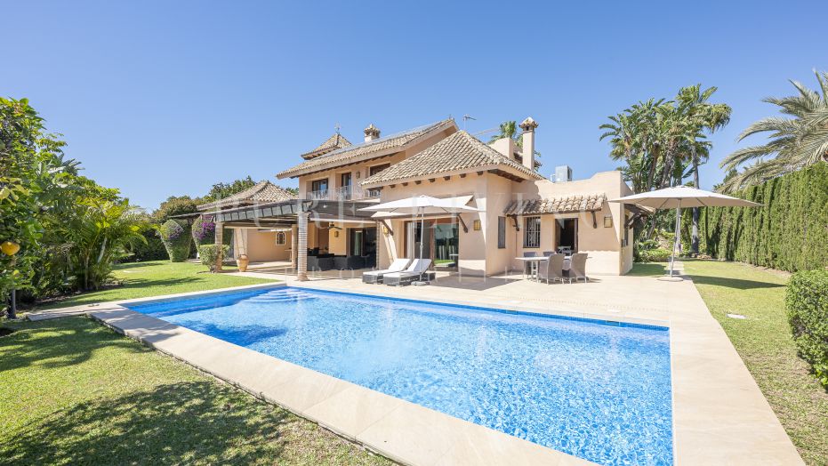 Villa pour une location de vacances à Marbesa, Marbella Est