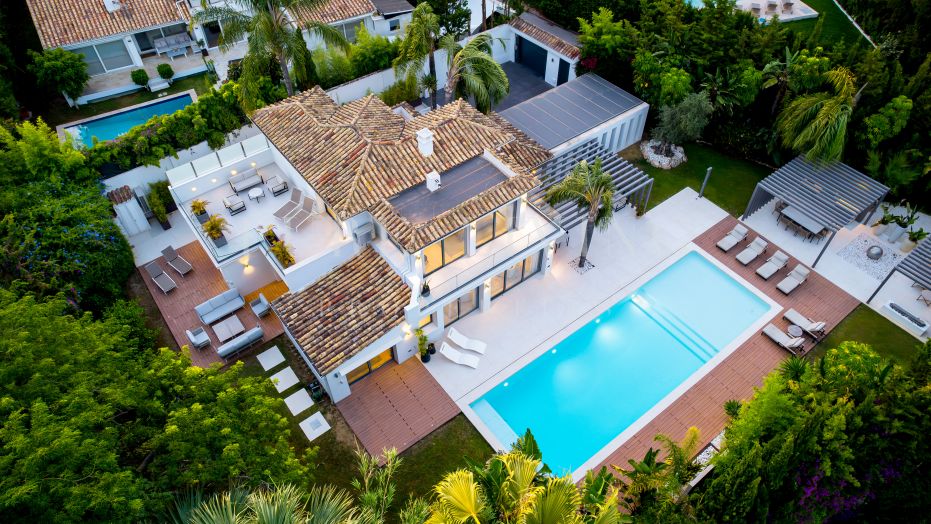 Villa Pacific – Villa de Lujo en Las Brisas, Nueva Andalucía