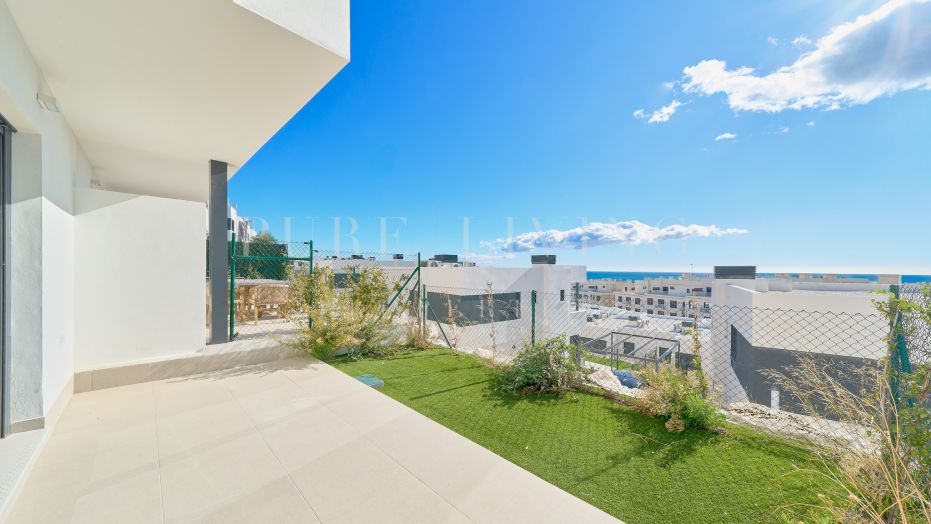 Maison mitoyenne moderne de 3 chambres avec jardin et solarium à La Cala de Mijas