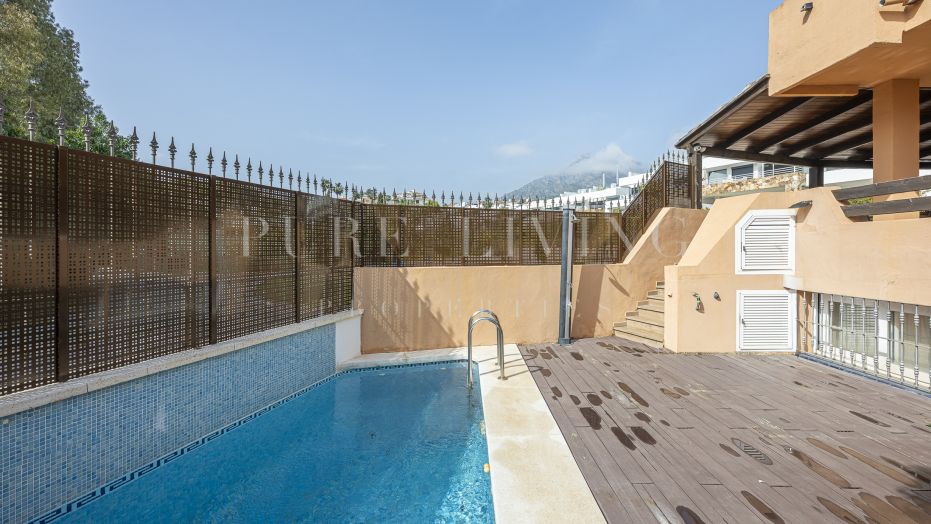 Casa familiar de 5 habitaciones cerca del hotel Puente Romano