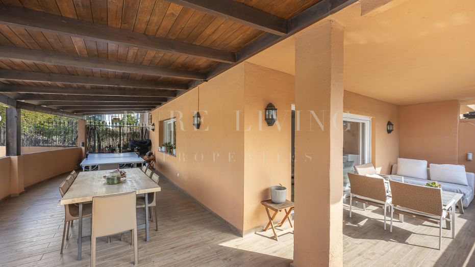 Casa familiar de 5 habitaciones cerca del hotel Puente Romano