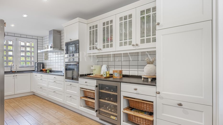 Casa familiar de 5 habitaciones cerca del hotel Puente Romano