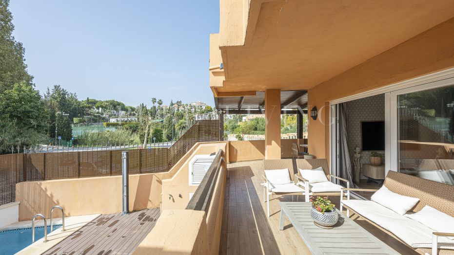 Casa familiar de 5 habitaciones cerca del hotel Puente Romano