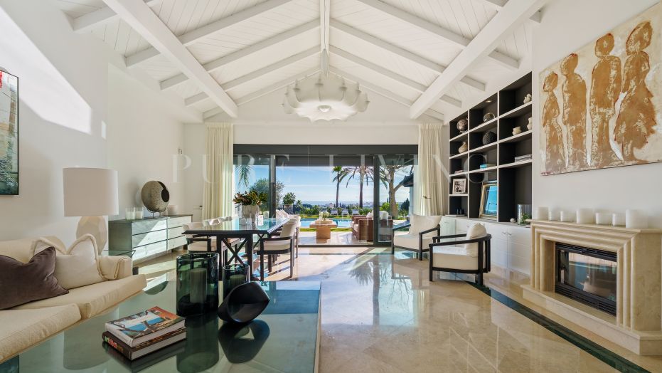 Contemporary Villa with Open Views and Complete Privacy in Nueva Andalucía