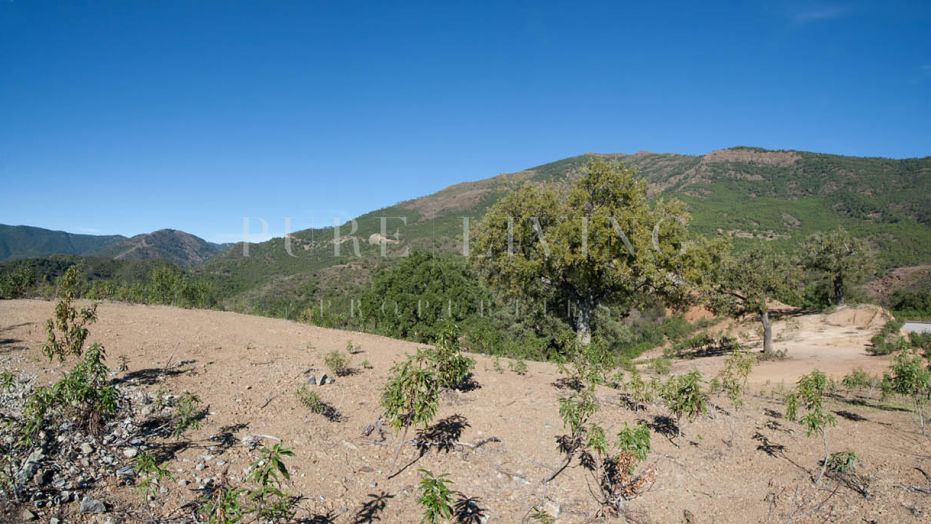 An Exceptional Elevated Plot with Panoramic Mediterranean Views and Unrivalled Privacy