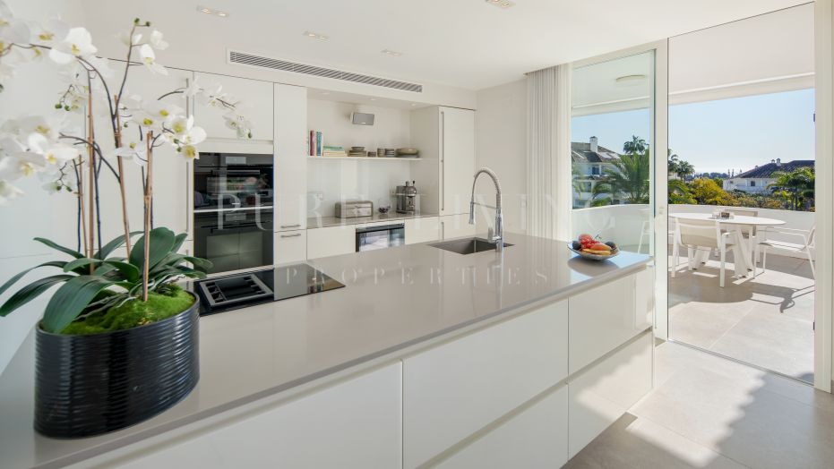 Ático dúplex en Monte Paraíso, Milla de Oro, Marbella