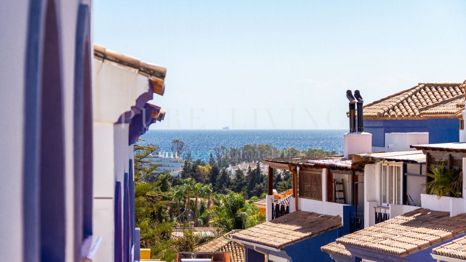 Licht en ruim herenhuis gelegen in het gewilde San Pedro de Alcántara