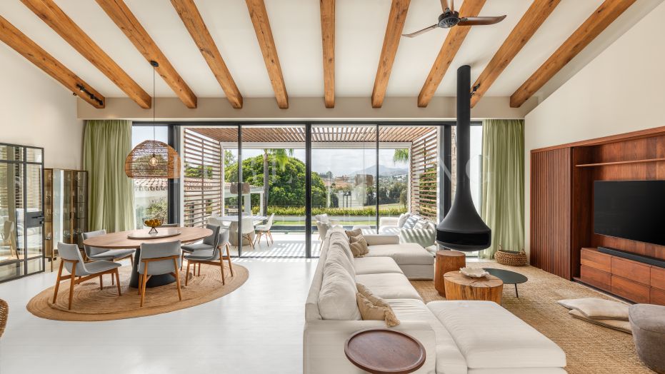 Villa aan de golfbaan in Los Naranjos Golf