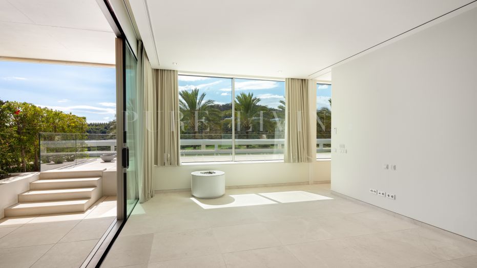 Villa de quatre chambres avec vue panoramique à Finca Cortesin