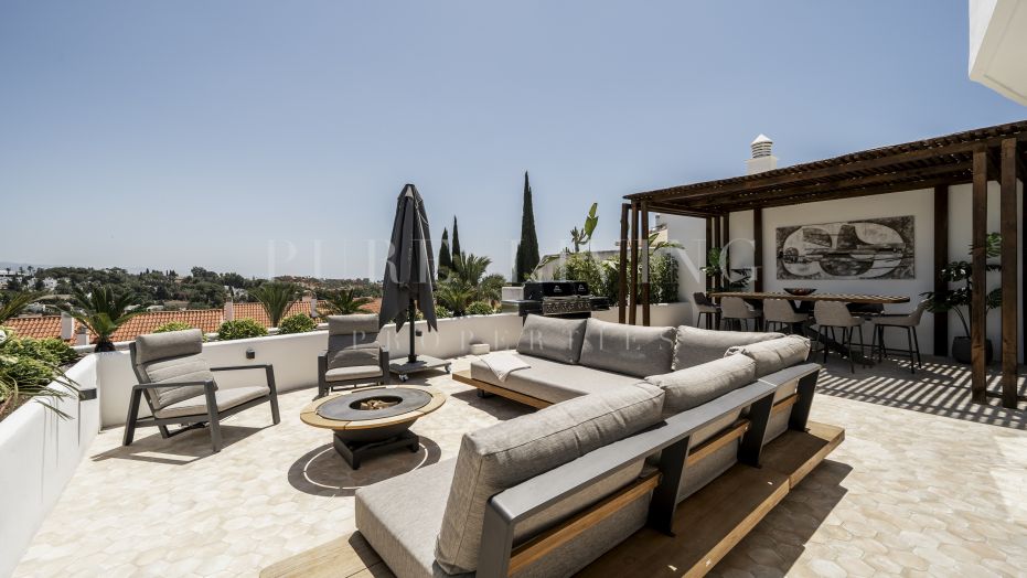 Pas gerenoveerd penthouse in Jardines de Andalucia