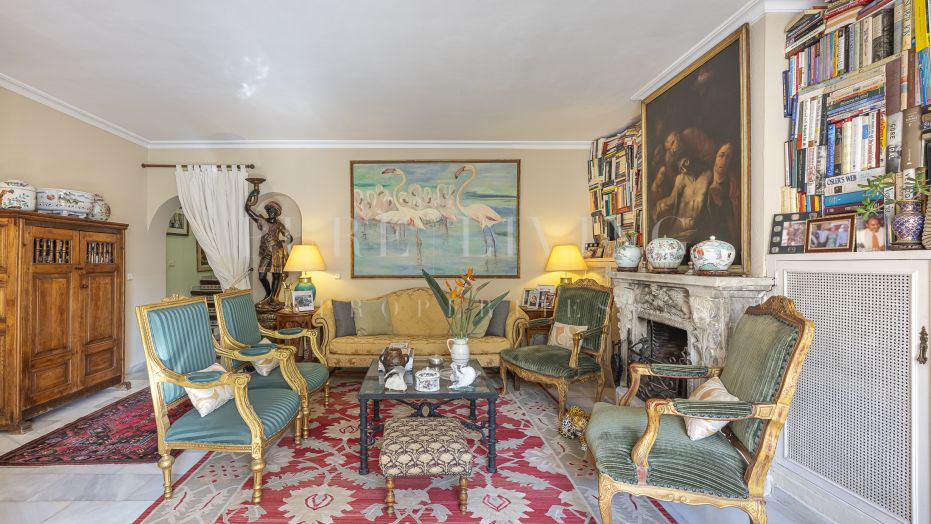 Mediterrane villa aan het strand in de Golden Mile van Marbella – 3 slaapkamers met prachtig zeezicht.