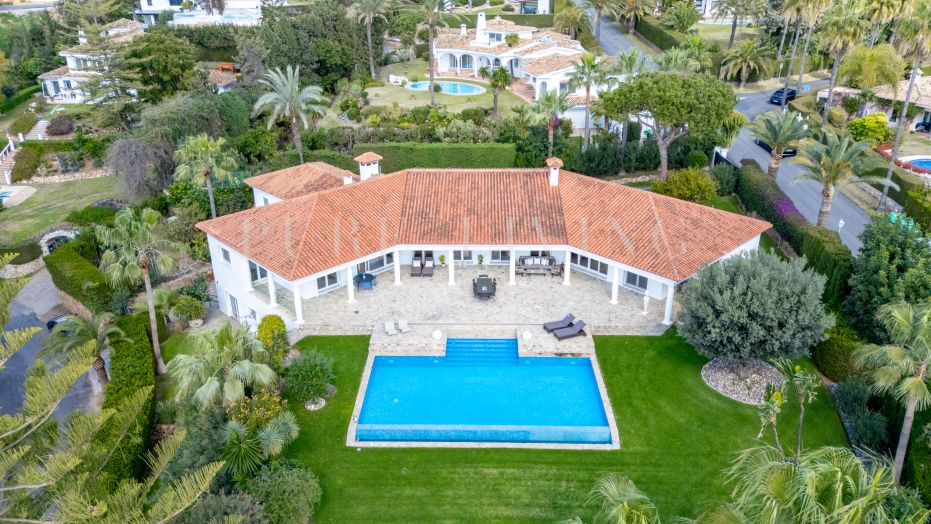 Elegante villa op het zuiden met prachtig uitzicht in Hacienda Las Chapas, Marbella