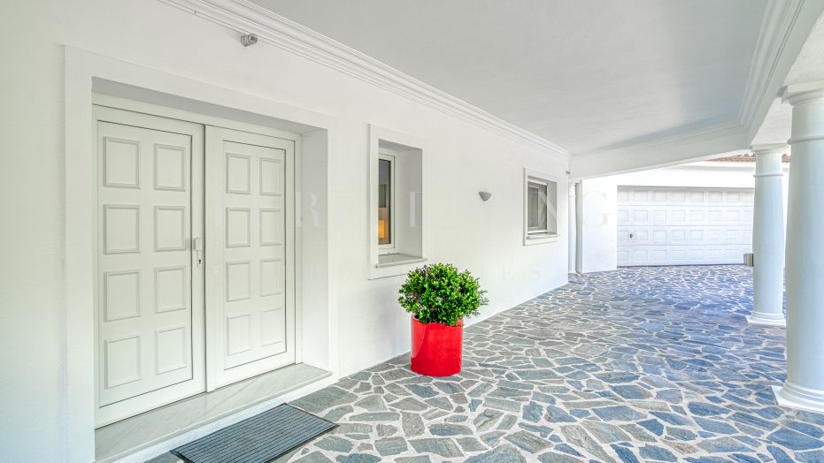 Elegante villa op het zuiden met prachtig uitzicht in Hacienda Las Chapas, Marbella