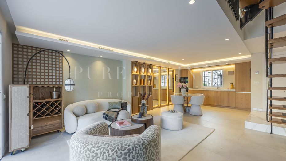 Prachtig herenhuis met 3 slaapkamers vlakbij het strand gelegen in het prestigieuze Arco Iris