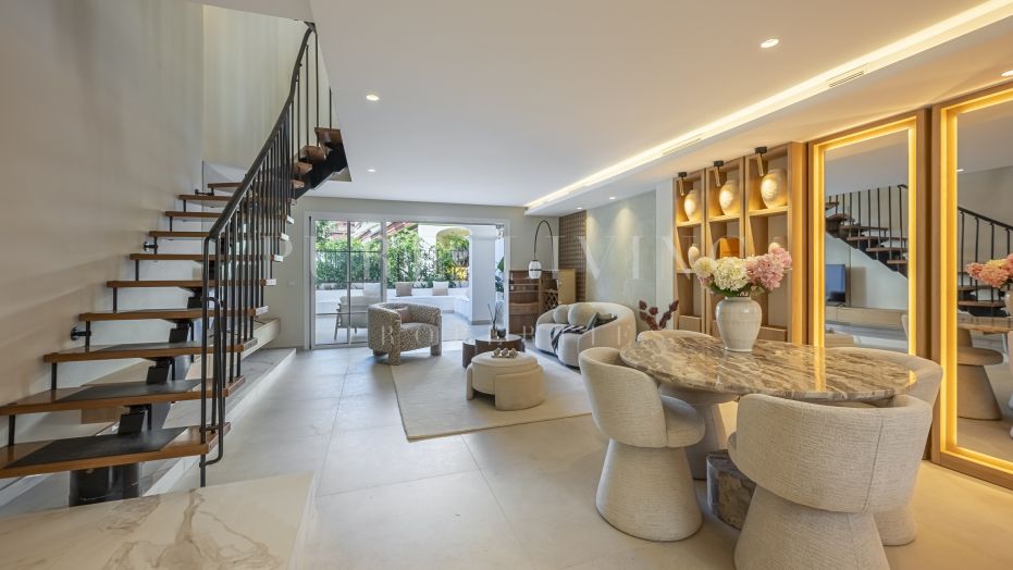 Prachtig herenhuis met 3 slaapkamers vlakbij het strand gelegen in het prestigieuze Arco Iris