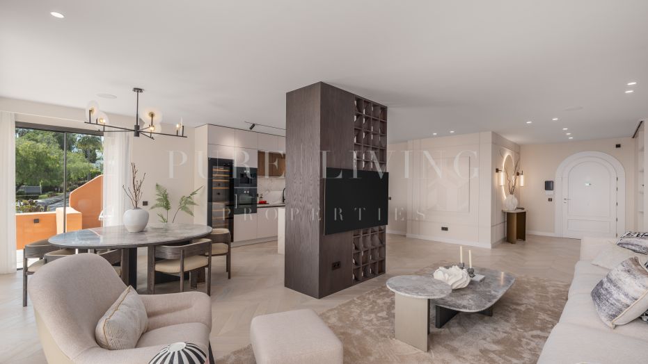 Prachtig recent gerenoveerd vierkamerappartement in Les Belvédères, Nueva Andalucía.