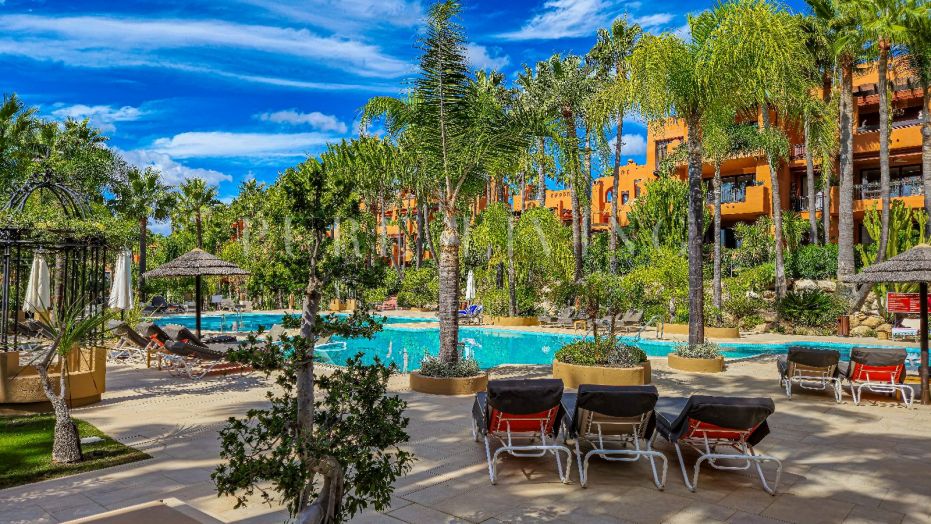 3 bedrooms apartment for rent long term rent available in Alzambra, Puerto Banus