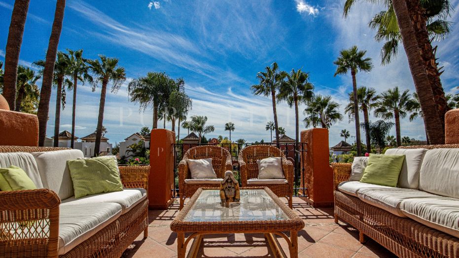 3 bedrooms apartment for rent long term rent available in Alzambra, Puerto Banus