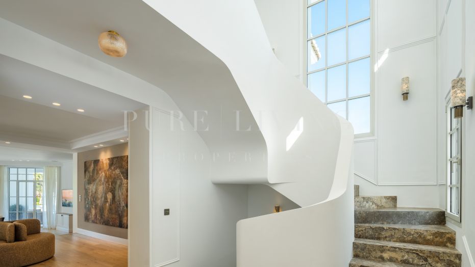 Una exquisita casa familiar de cinco dormitorios en la prestigiosa Nueva Andalucía