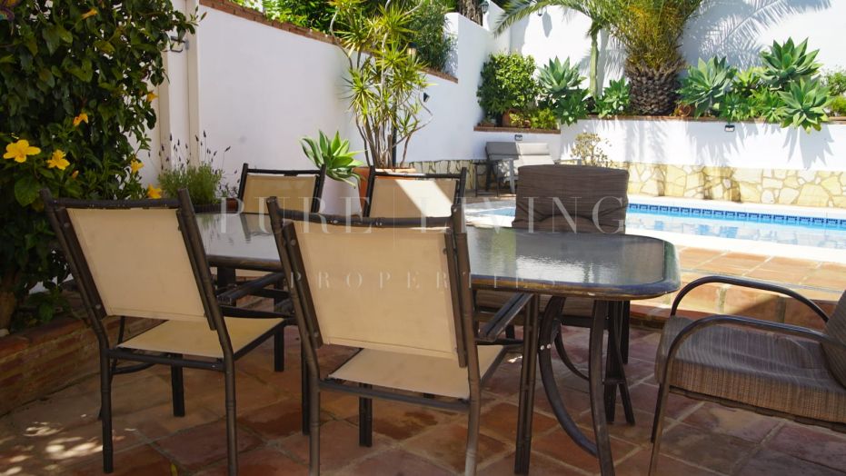 Villa in El Chaparal with short walking distance to beach