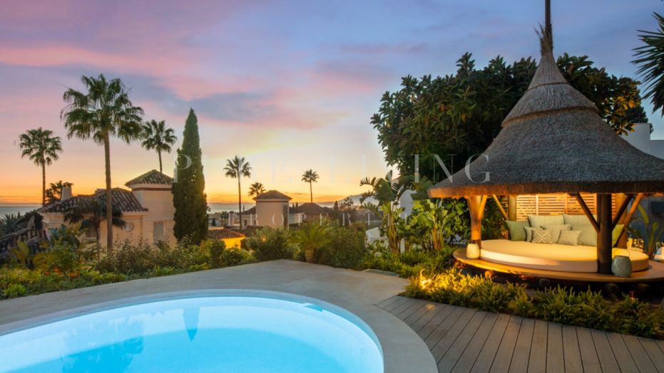 Panoramisch Uitzicht op Zee vanuit een Exclusieve Villa in El Rosario