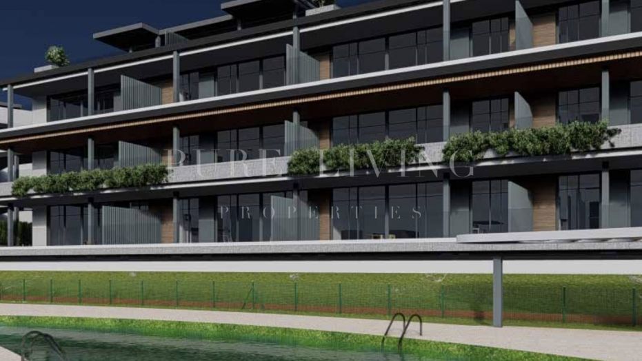 Elegante apartamento de dos dormitorios con excelentes vistas, situado en Cancelada Estepona