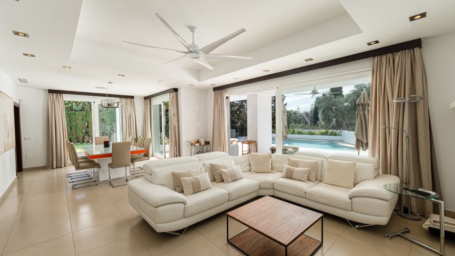 Villa familiale élégante dans un quartier prisé de Marbella