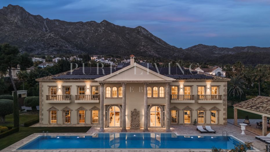 Une villa de luxe à Sierra Blanca avec un design classique et un confort moderne