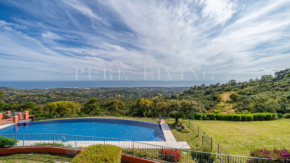 Luxe appartement met 2 slaapkamers en panoramisch uitzicht op zee