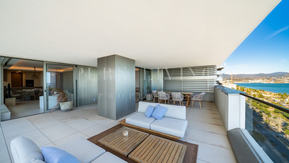 Modern 3 bedrooms apartment in Tower of Malaga with panoramic sea views