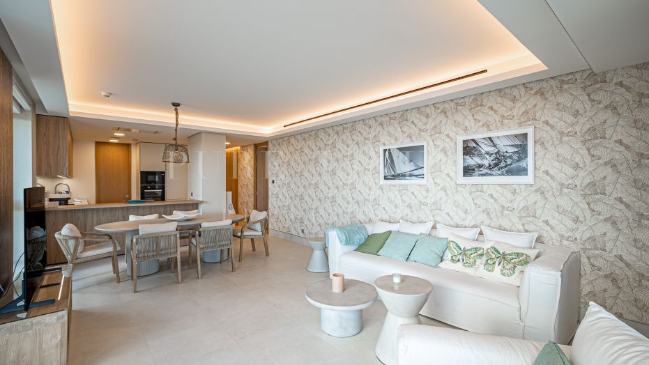 Modern 3 bedrooms apartment in Tower of Malaga with panoramic sea views