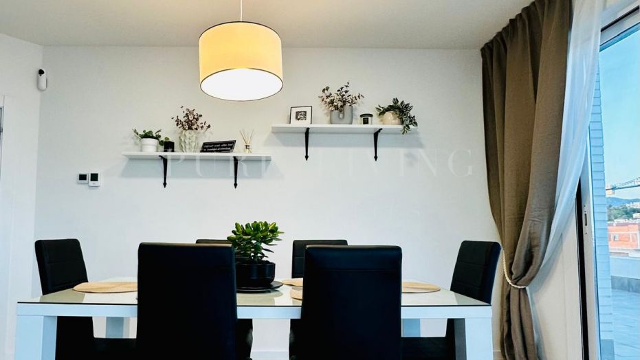 Stunning 3-bedroom penthouse with incredible sea and mountain views in the prime, Nueva Andalucía