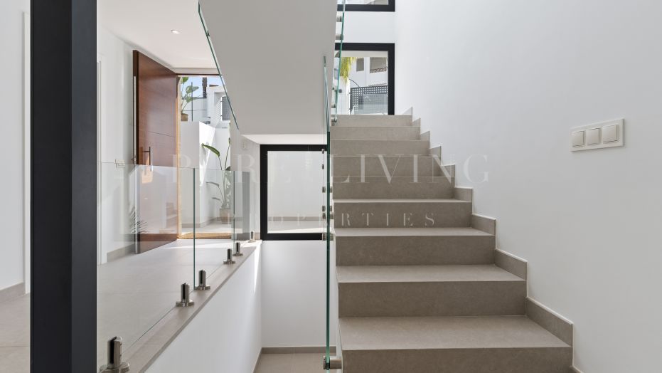 Villa contemporaine orientée ouest à La Resina Golf