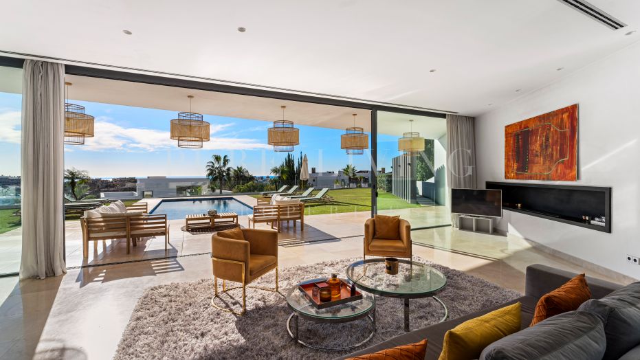 Indrukwekkende vijf-slaapkamer villa met zeezicht in La Alquería, Benahavís