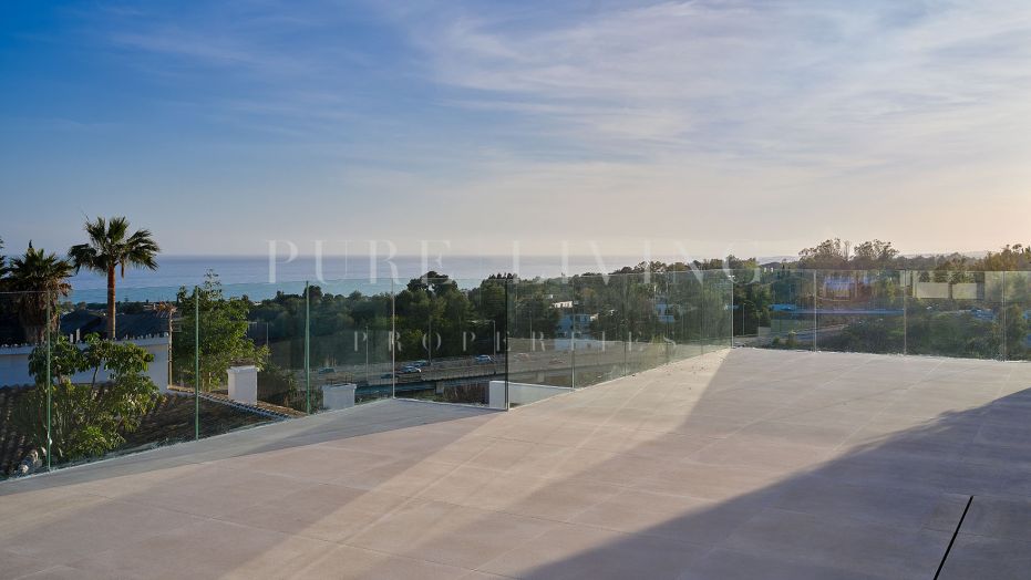 Magnifique villa avec vue sur la mer, située près du Monte Paraíso Country Club