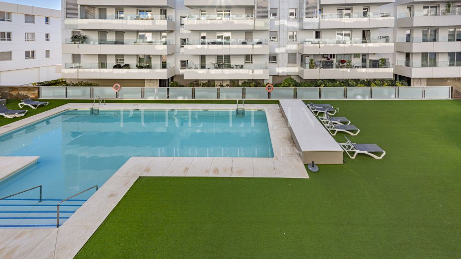 Apartamento moderno de tres dormitorios a dos pasos de la playa