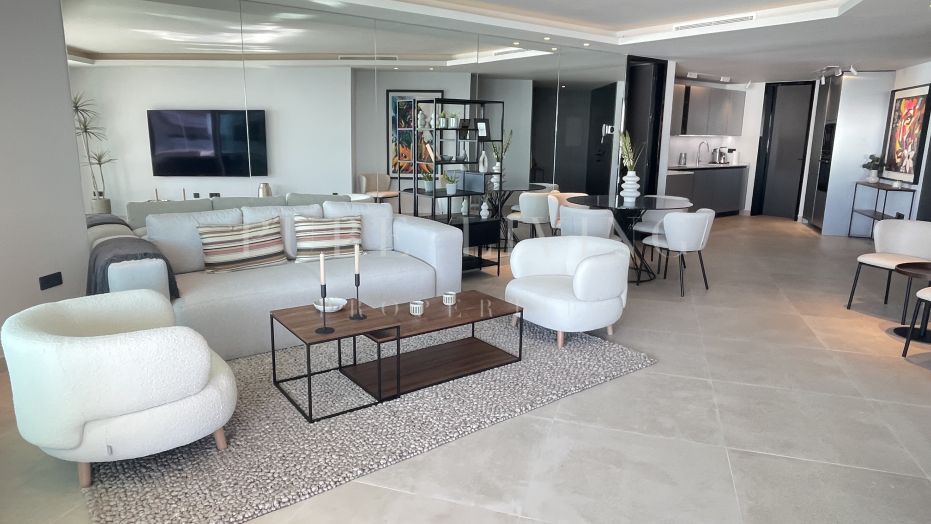 Apartamento en alquiler vacacional en Playa Esmeralda, Marbella Golden Mile