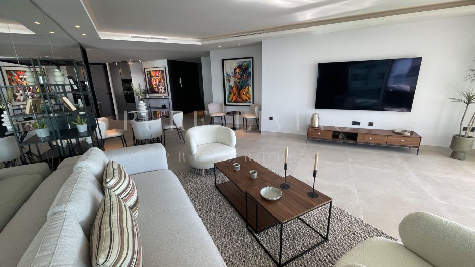 Apartamento en alquiler vacacional en Playa Esmeralda, Marbella Golden Mile