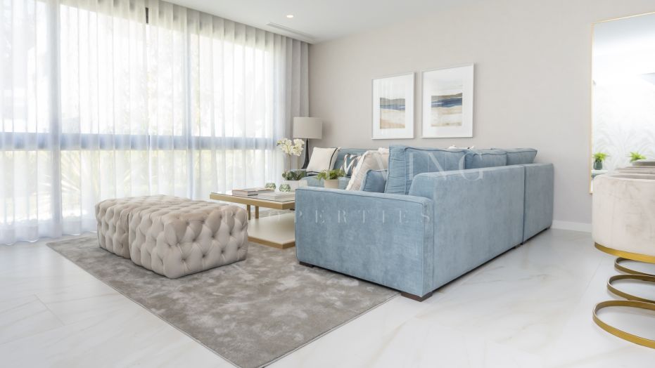 Magnífica Casa Adosada de cuatro dormitorios en Marein Village, Los Naranjos, Marbella