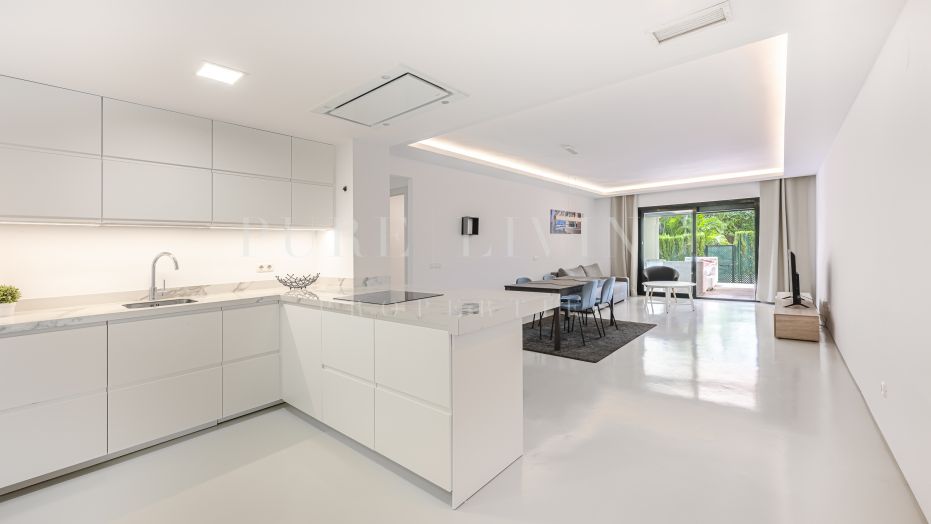 Elegant appartement met twee slaapkamers op de begane grond met privétuin in Hacienda El Palmeral