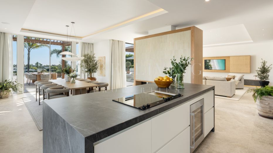 Villa Olvia - Stunning Frontline Golf Villa with Spectacular Views