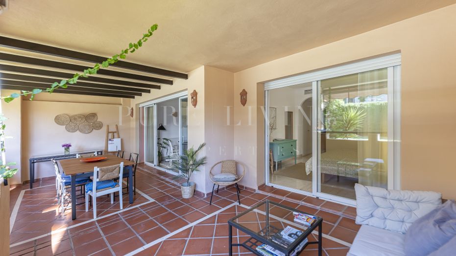 Appartement met twee slaapkamers in een exclusieve gemeenschap in el Virrey de Nagueles.