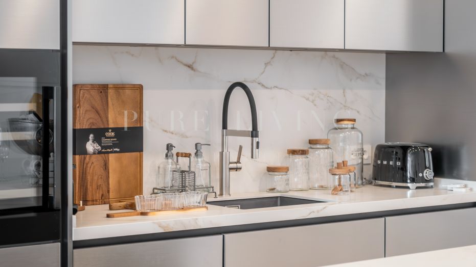 Penthouse en Duplex en Première Ligne de Mer avec Vue Panoramique dans Ventura del Mar, Puerto Banus.