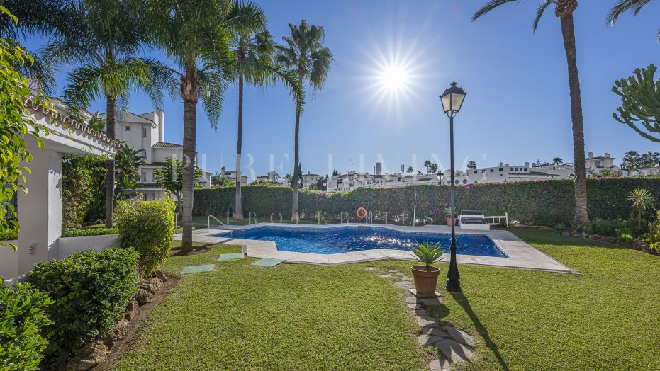 Duplex penthouse met 3 slaapkamers te huur in Los Naranjos de Marbella