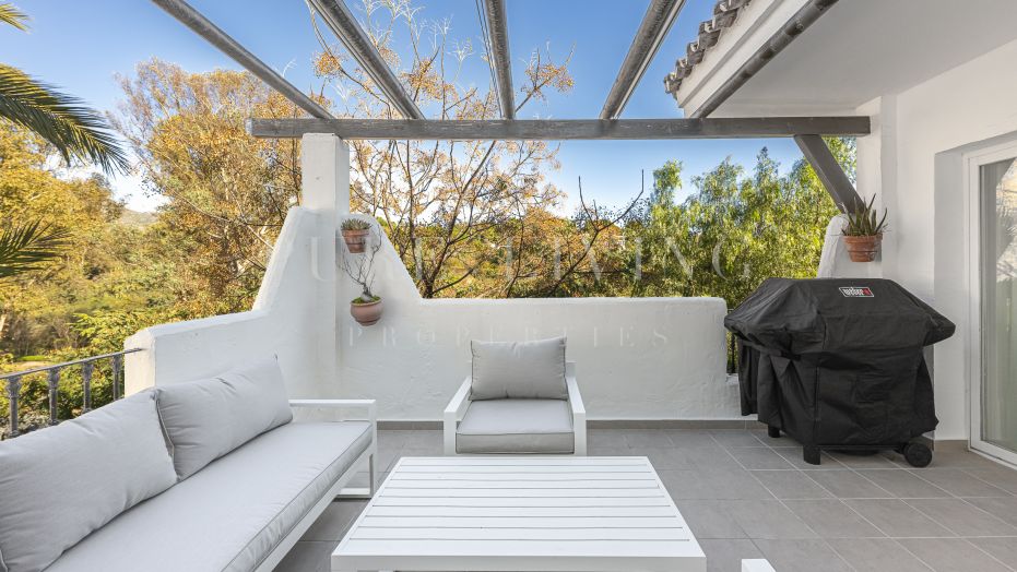 Duplex penthouse met 3 slaapkamers te huur in Los Naranjos de Marbella
