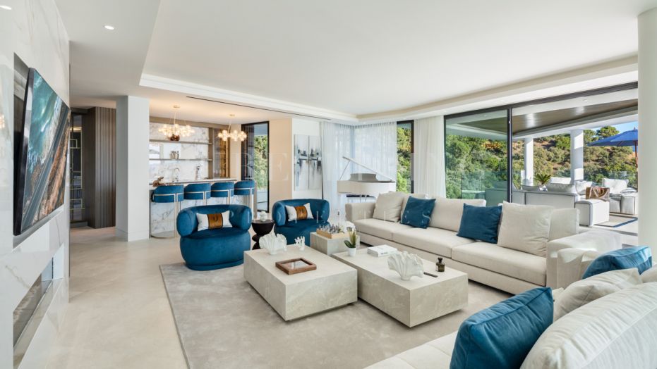 State-of-the-Art Living with Panoramic Sea Views in La Zagaleta