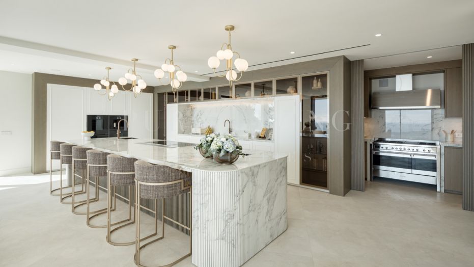 State-of-the-Art Living with Panoramic Sea Views in La Zagaleta