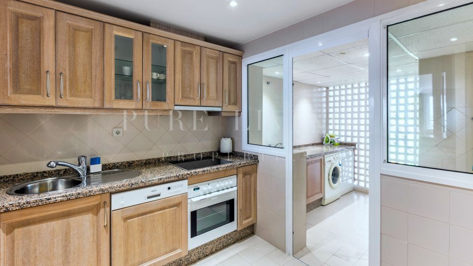 Penthouse VenturaMar – Moderne Duplex met Zeezicht nabij Puerto Banús