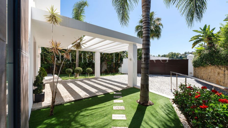 Elegante familievilla met ruime woonruimtes in La Quinta, Benahavís